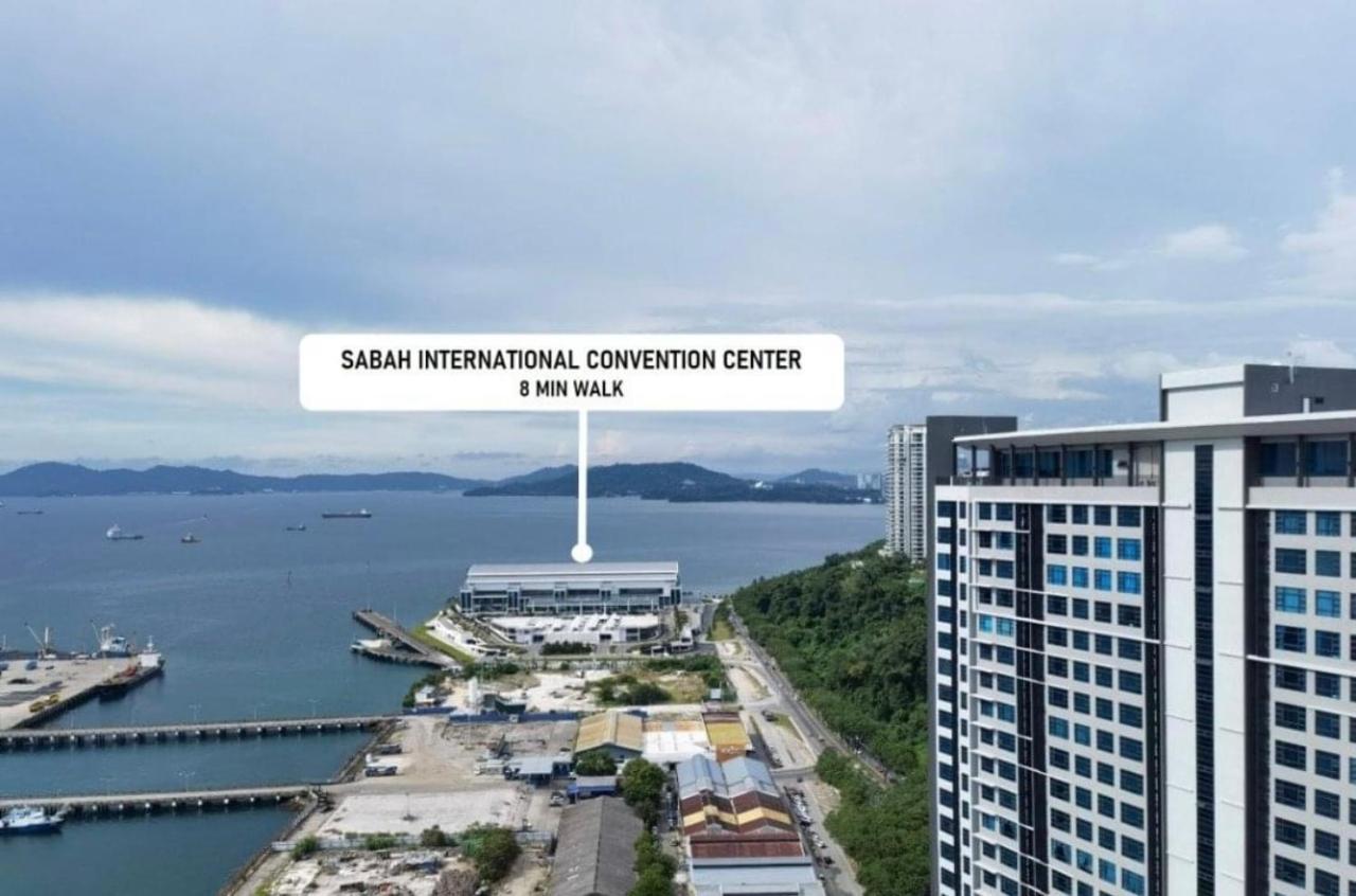 Botiza Suites At Jesselton Quay Кота-Кинабалу Экстерьер фото